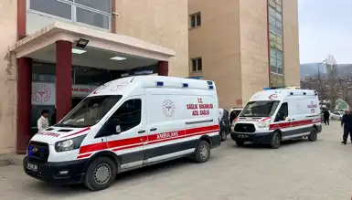 Hakkari'de 34 Öğrenci Gıda Zehirlenmesi Şüphesiyle Hastanede